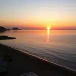 Готель Badano Sul Mare Алассіо
