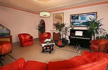 Готель Badano Sul Mare