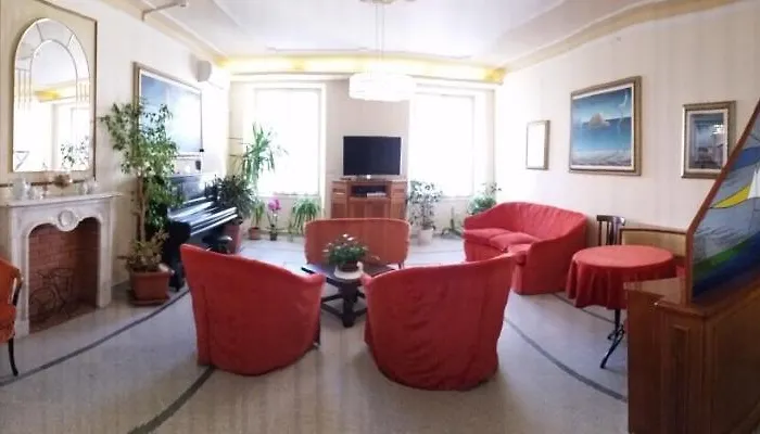 Готель Badano Sul Mare